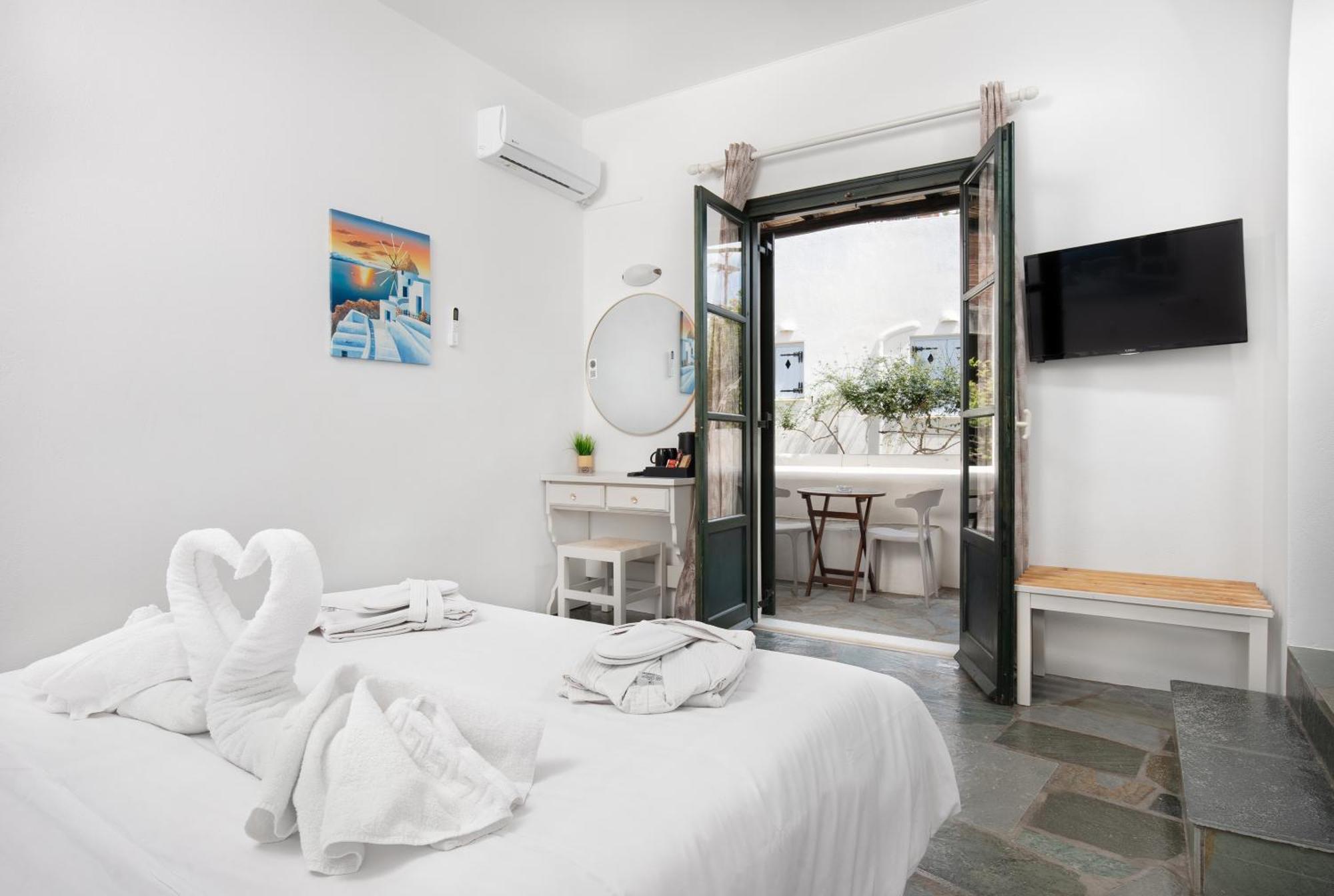 Eleni Rooms Parikia  Exterior photo